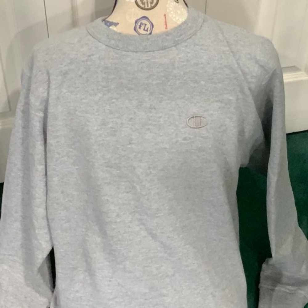 Heather Gray Champion Men’s Sweatshirt
